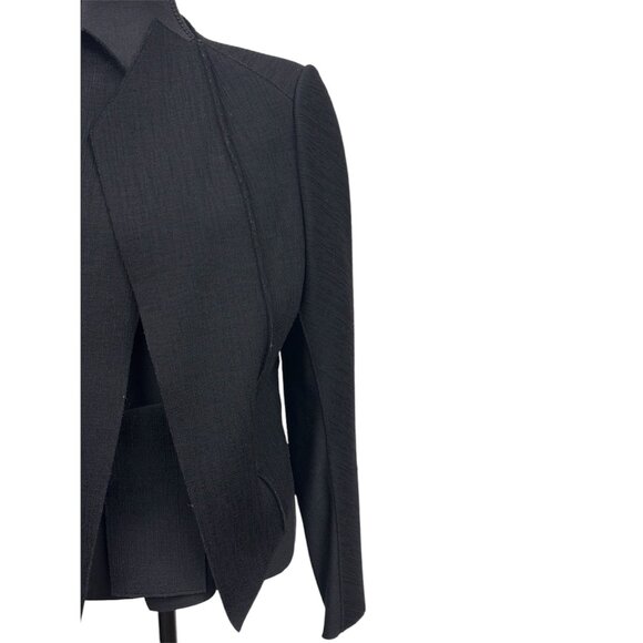 Elegant Black Blazer for Women - Picture 6 of 10